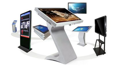 触摸广告机的核心特点 互动、智能与高效传播